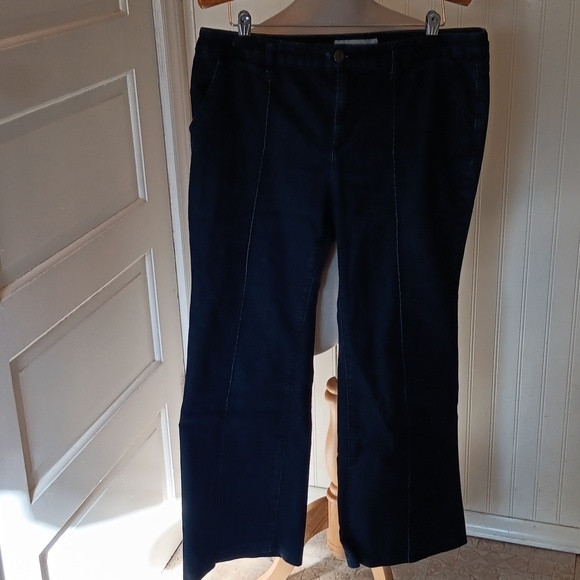 Chicos platinum denim reg 2 jeans 👖 - Picture 1 of 4